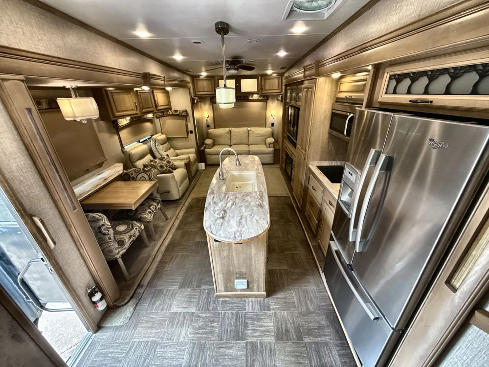 2016 CrossRoads Redwood 36RL — living area main