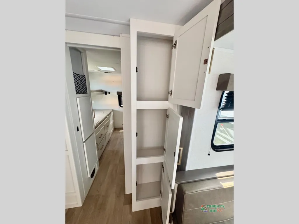 2027 Grand Design Transcend 335BHT, Photos photo 25