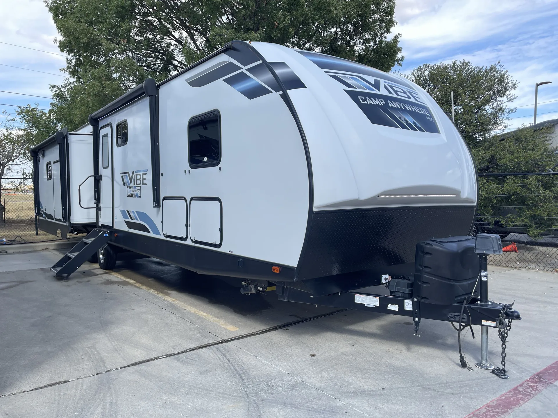 2023 Forest River Vibe 34XL - Photo 2