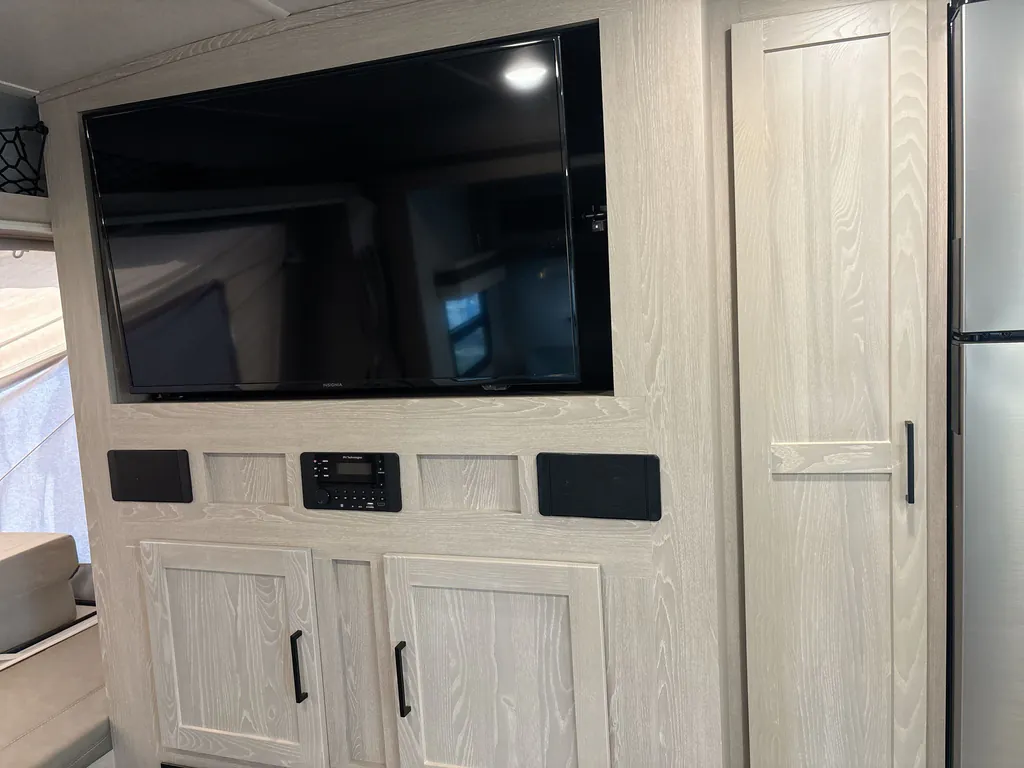 2022 Forest River Rockwood Roo 235S, Photos photo 15