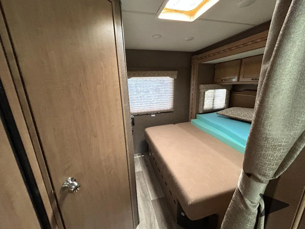 2018 Thor Motor Coach Freedom Elite 22FE, Photos photo 23