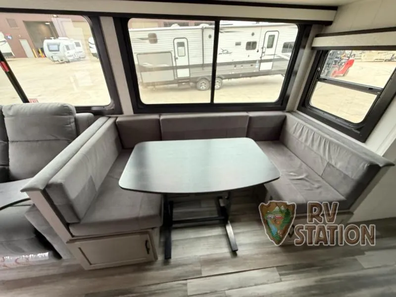 2025 Jayco Jay Feather 27BH - Photo 3