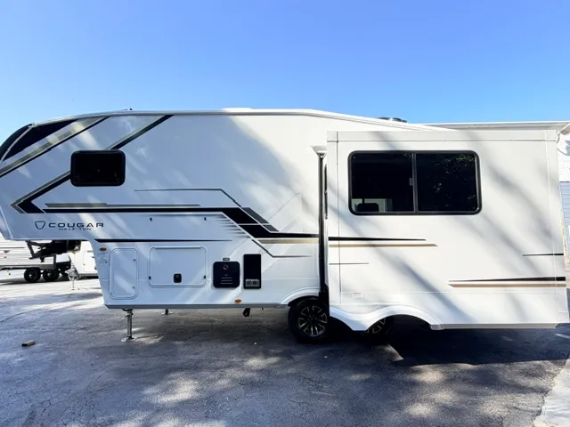 2027 Keystone Cougar HT FW 23MLE - Photo 3
