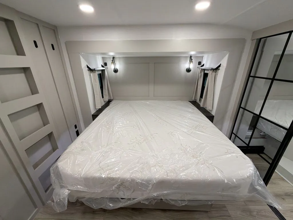 2026 Brinkley Model Z 3600, Photos photo 31