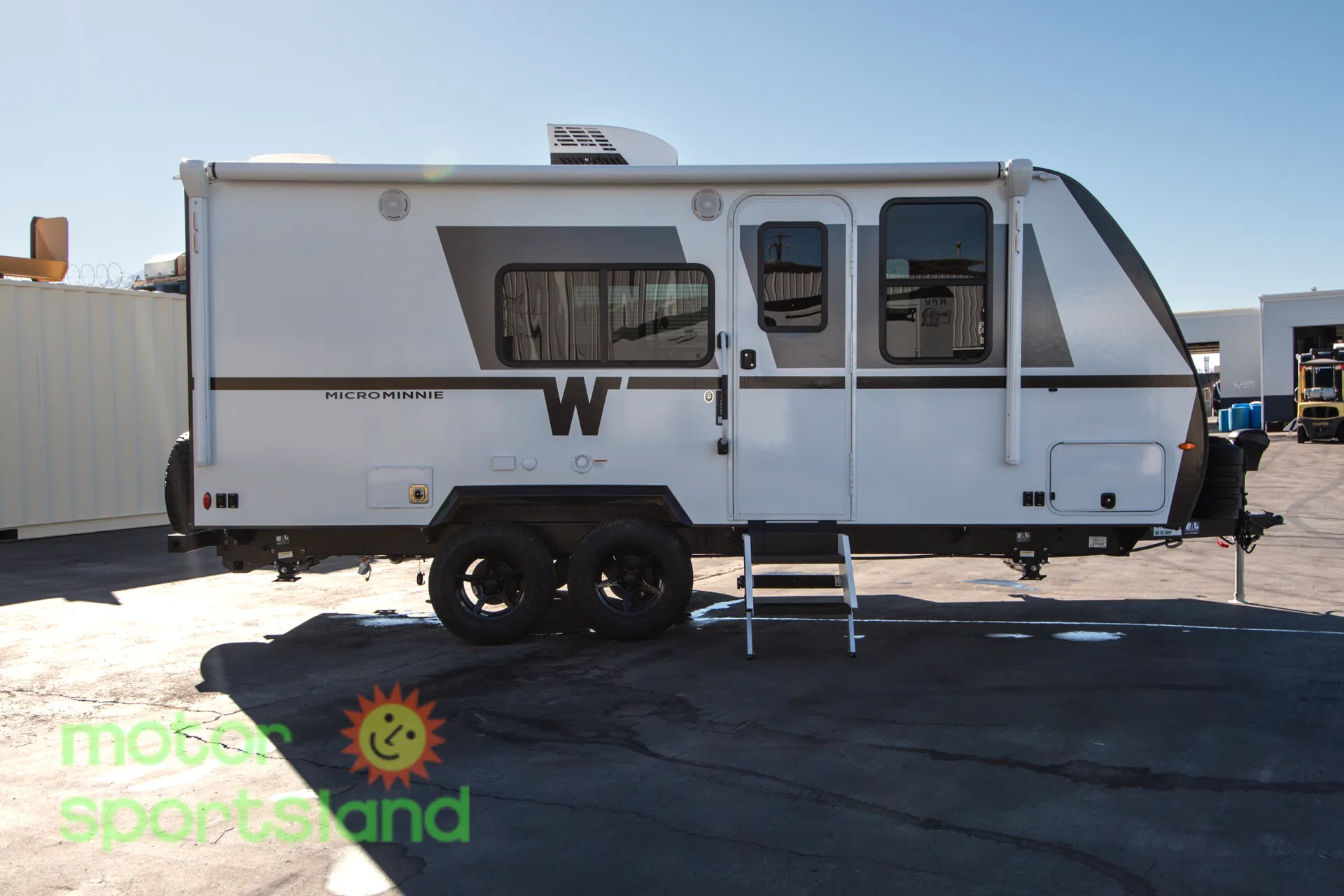 2026 Winnebago Micro Minnie 2108FBS - Photo 3