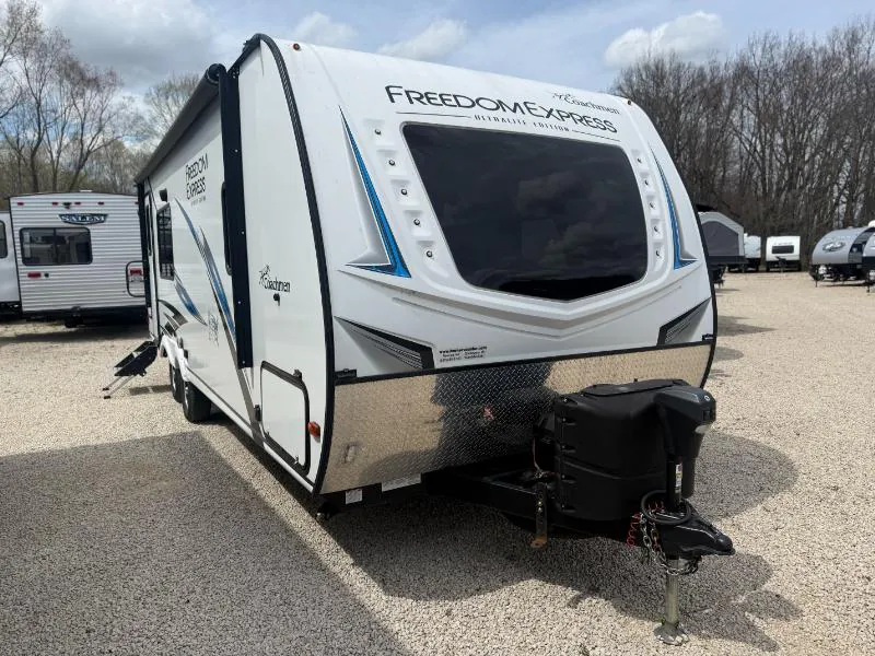 2021 Coachmen Freedom Express Ultra Lite 246RKS - Photo 2