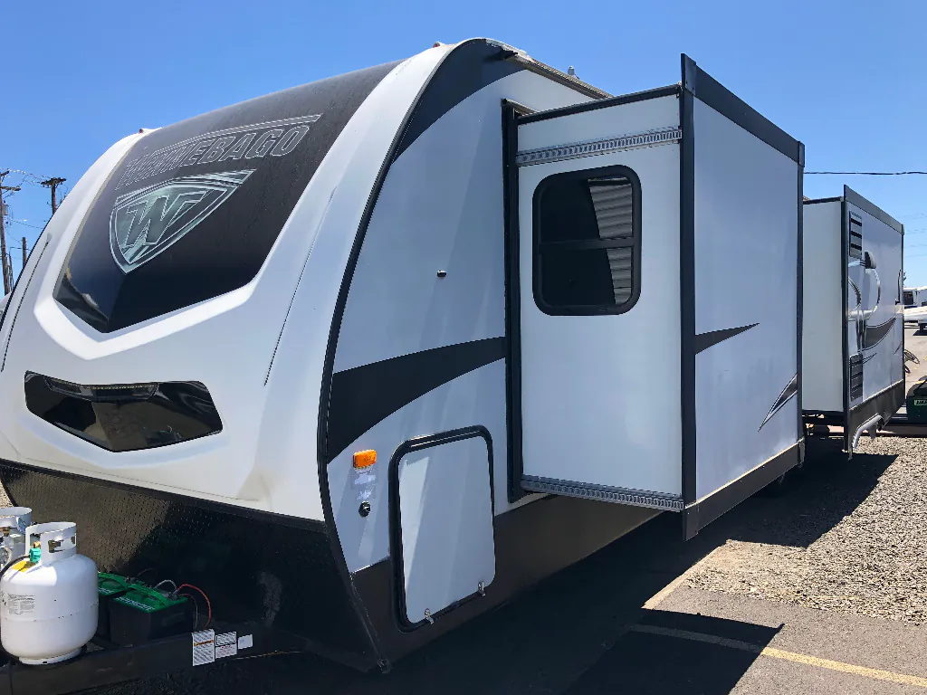 2018 Winnebago Industries Towables Minnie Plus 30RLSS - Photo 2