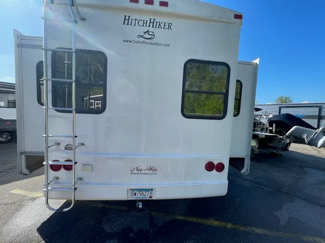 2011 NU-WA HITCHHIKER LS 29.5 FKLS - Photo 3