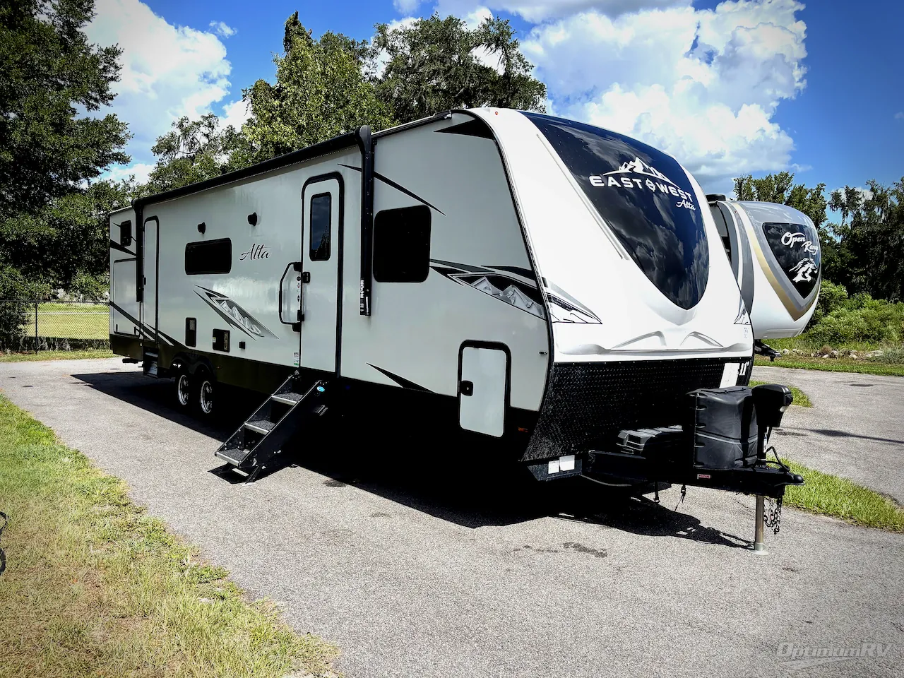 2022 East to West Alta 3150KBH dealer photo 1 from Optimum RV