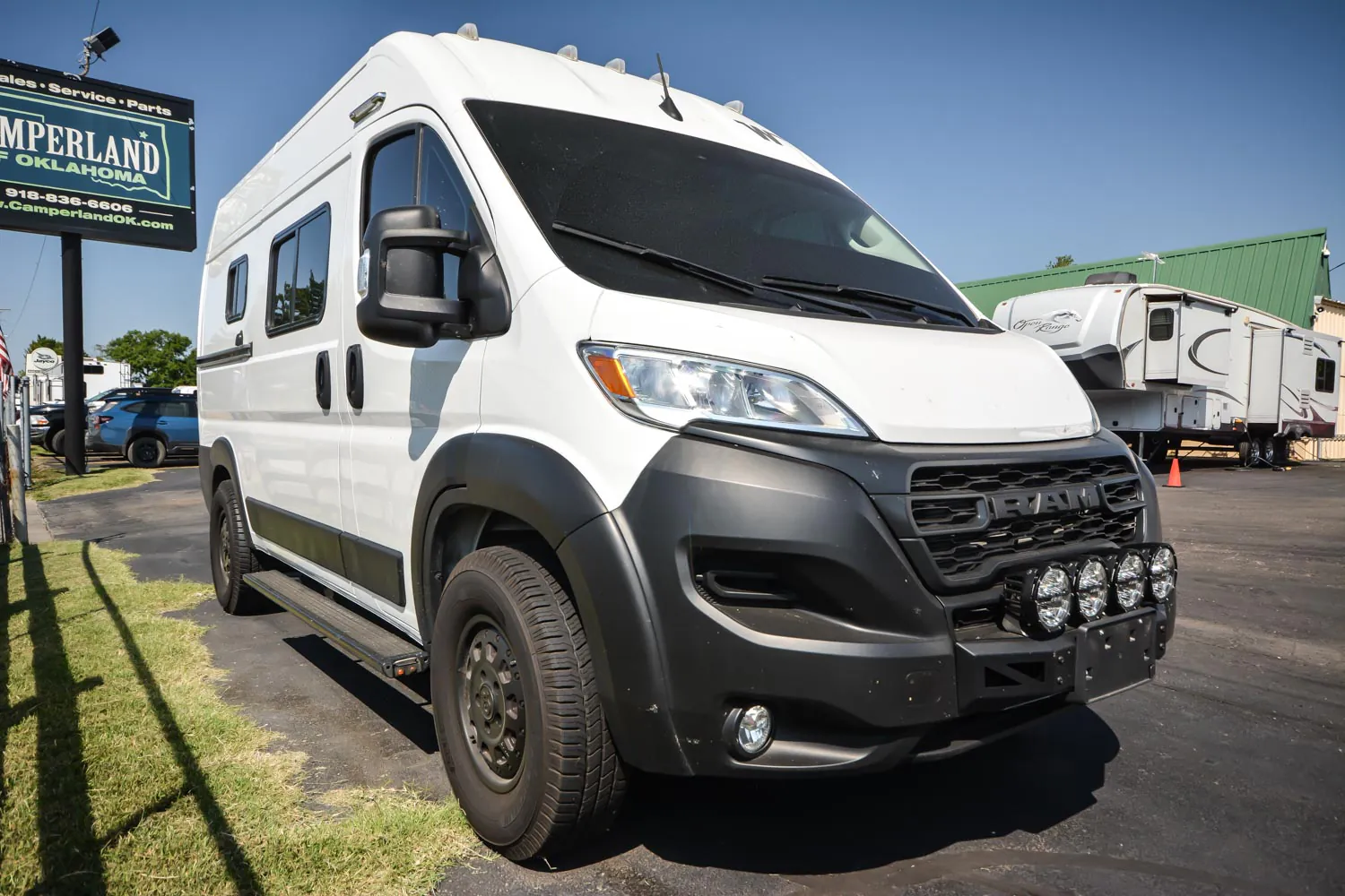 2024 Winnebago Solis Pocket 36B - Photo 3