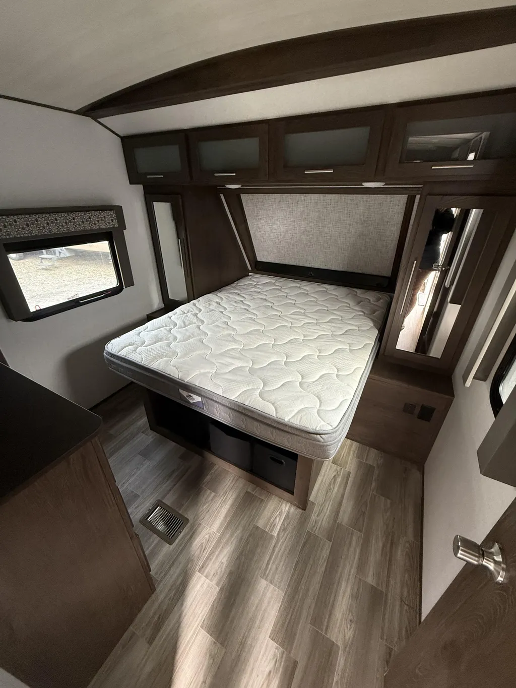2019 Forest River Salem Hemisphere Lite 282RK, Photos photo 6