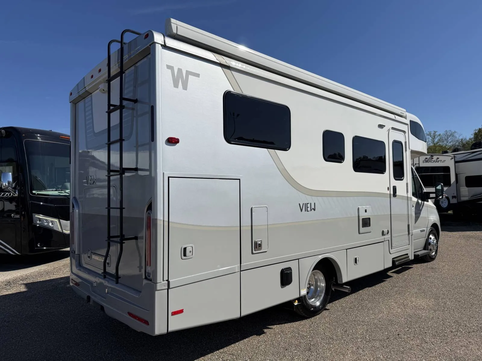2027 Winnebago View 24R - Photo 3