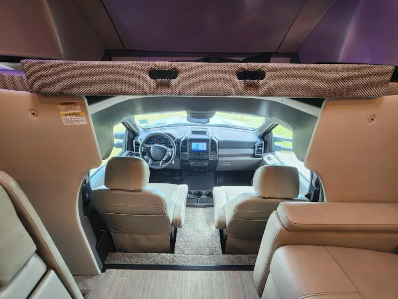 2022 Thor Motor Coach Magnitude Super C XG32, Photos photo 4
