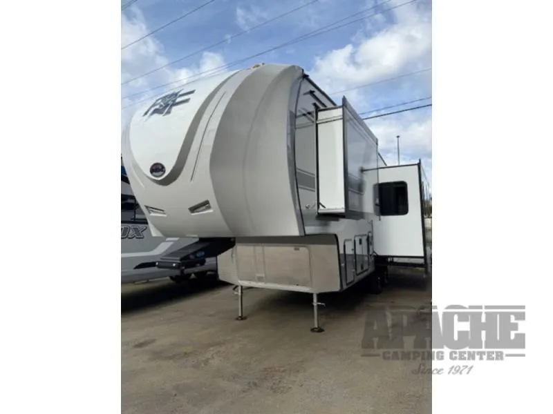 2025 Northwood Arctic Fox Grande Ronde 27-5L - Photo 4