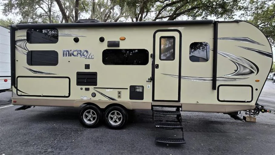 2018 Forest River Flagstaff Micro Lite 25BRDS, Photos photo 6