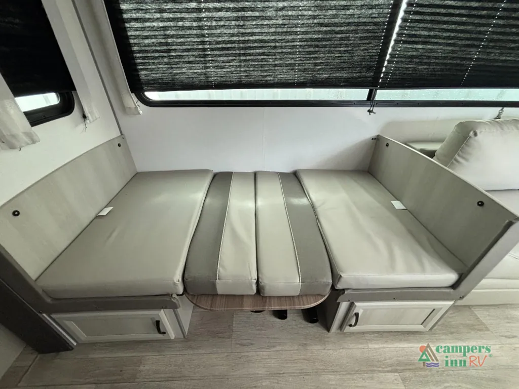 2027 Coachmen Catalina Legacy Edition 333DBDSCK, Photos photo 20