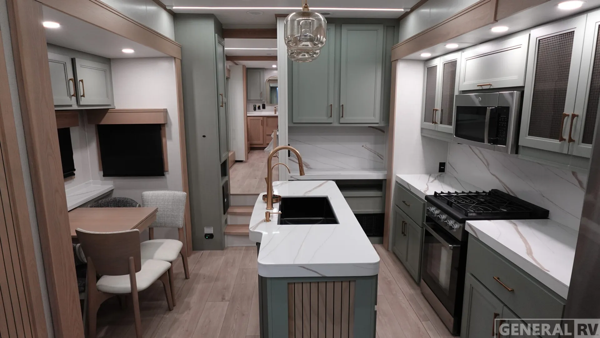 2026 Crossroads RV Redwood 420FL - Photo 3