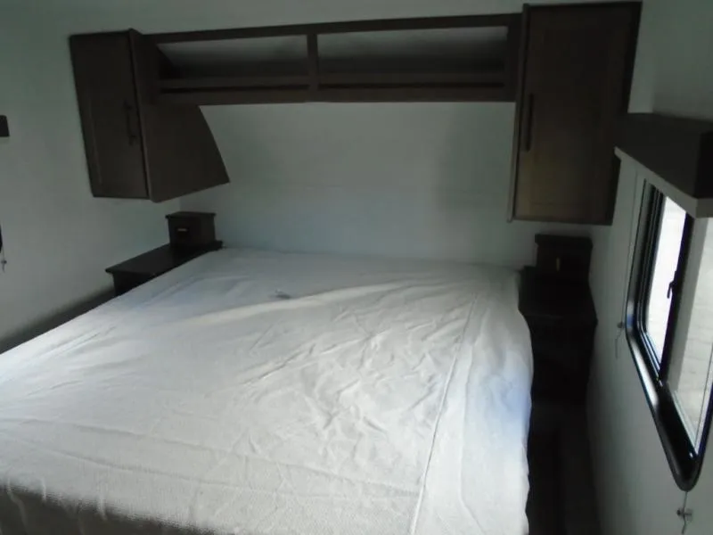 2027 Keystone RV Cougar Sport 2100ML - Photo 4