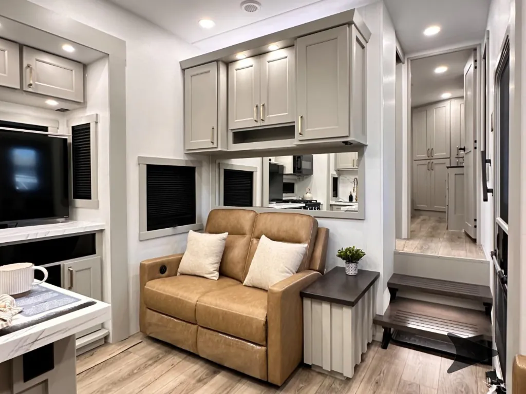 2026 Brinkley Model G 3520, Photos photo 61