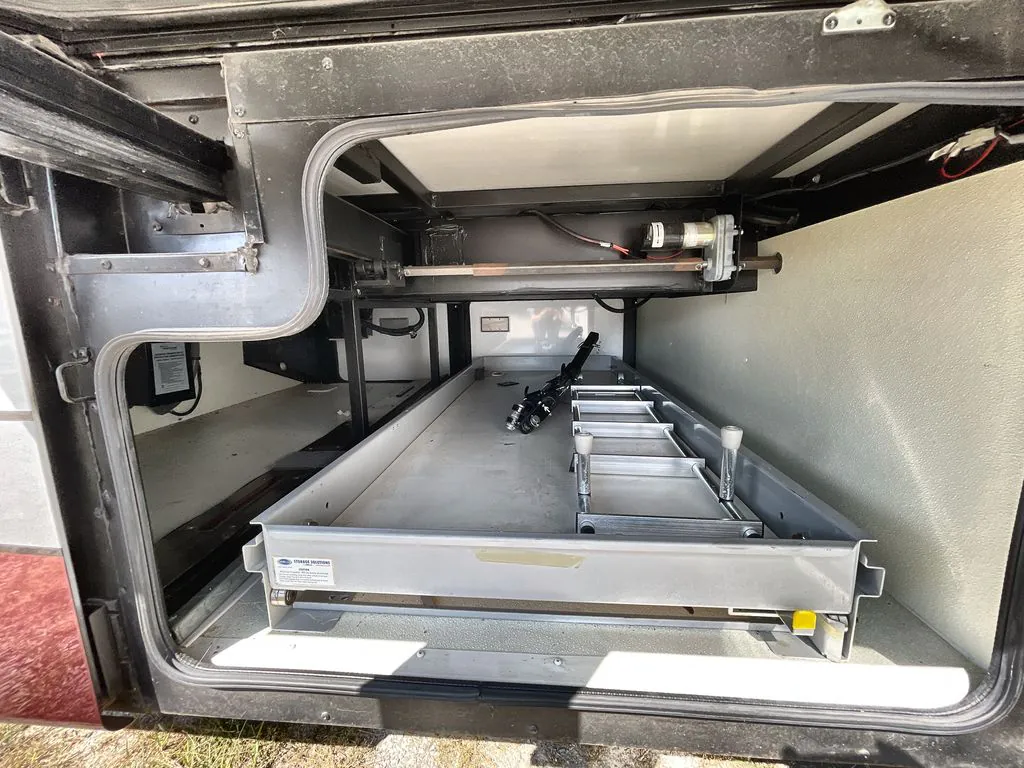 2019 Fleetwood Pace Arrow 38N, Photos photo 27