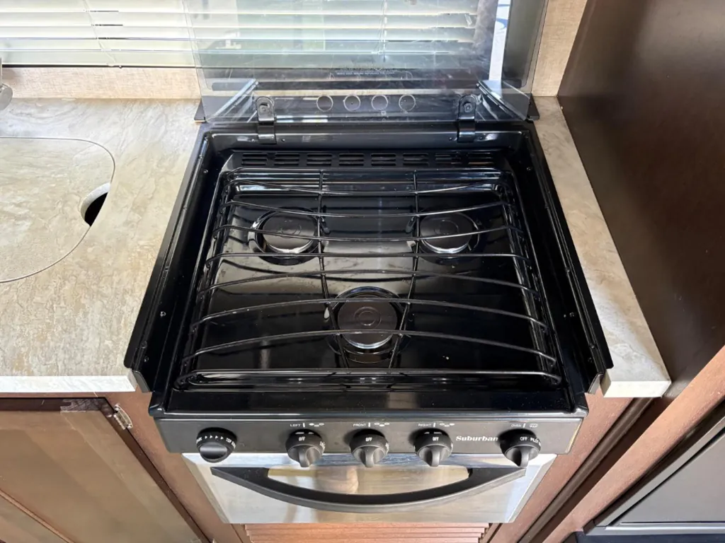 2018 Forest River Cherokee Grey Wolf 25RR, Photos photo 16