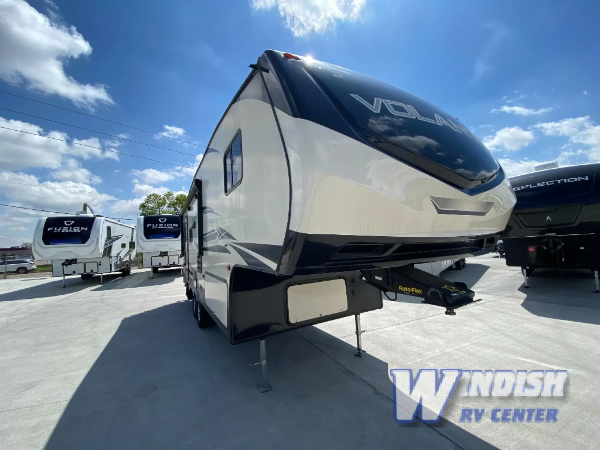 2020 CrossRoads Volante 240RL - Photo 2
