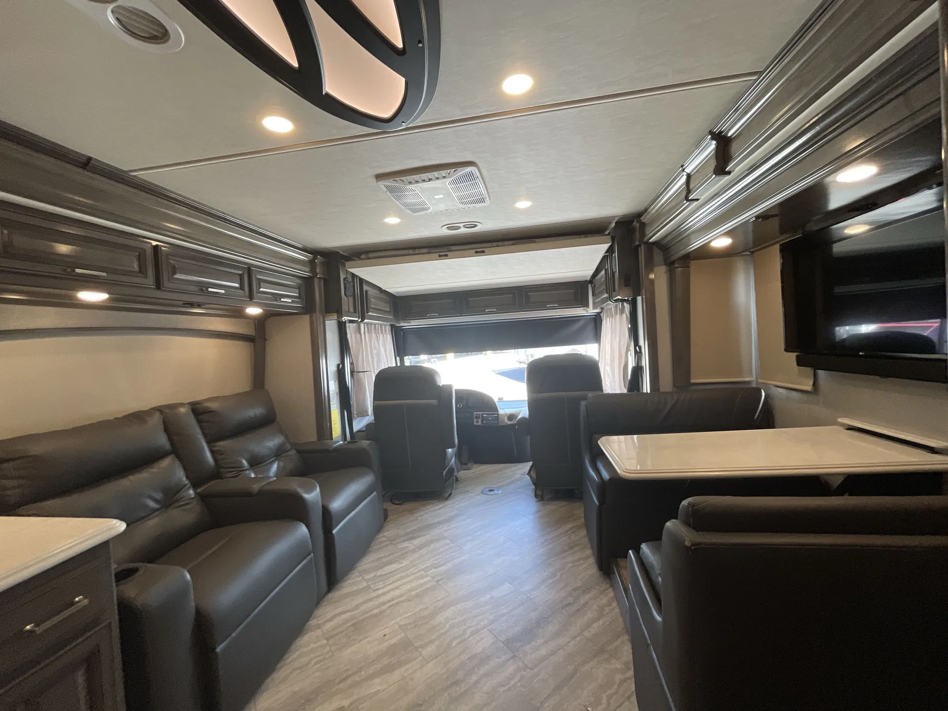 2020 fleetwood Pace Arrow 35S - Photo 3