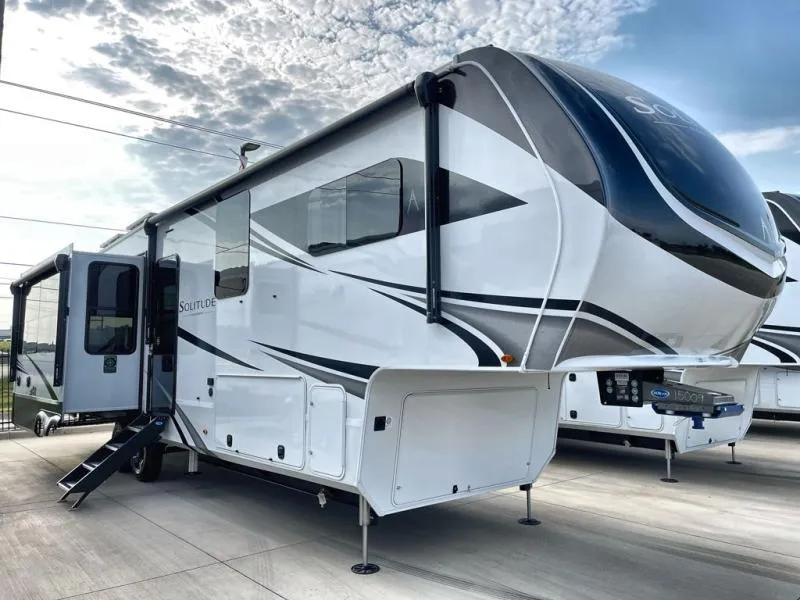 2026 Grand Design Solitude 370DV - Photo 2
