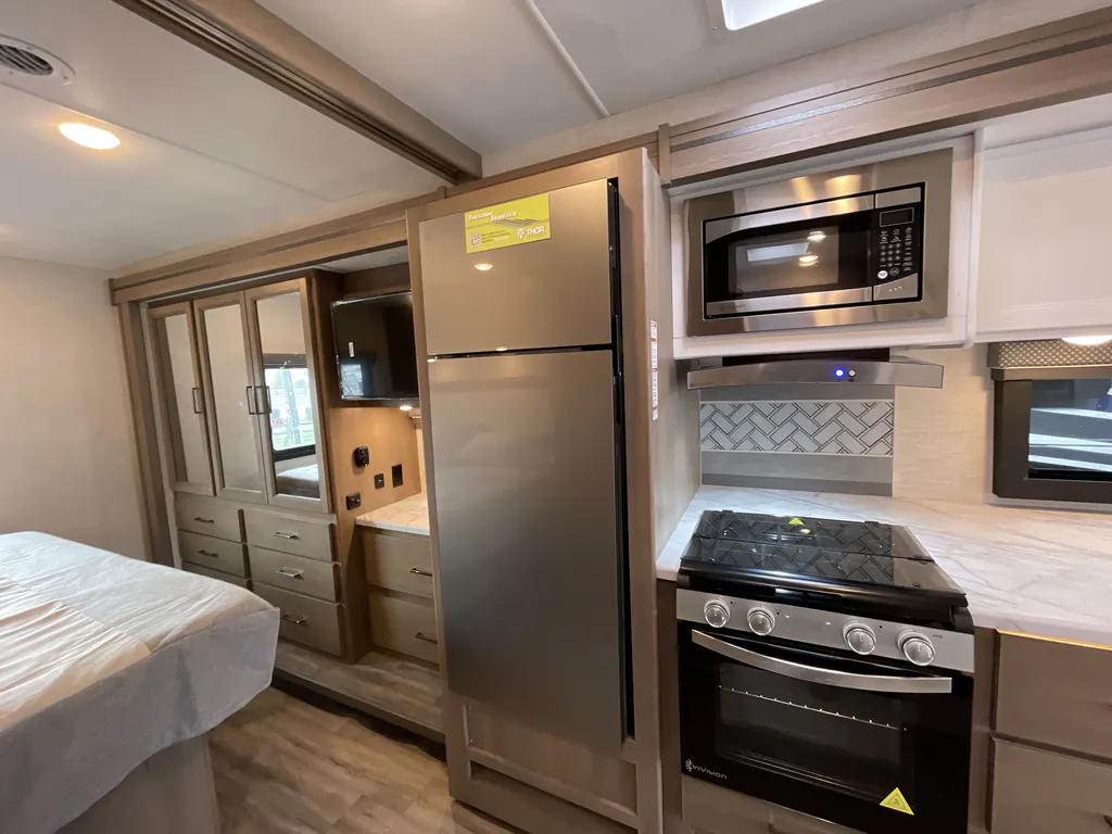 2026 Thor Motor Coach Freedom Traveler A29, Photos photo 8