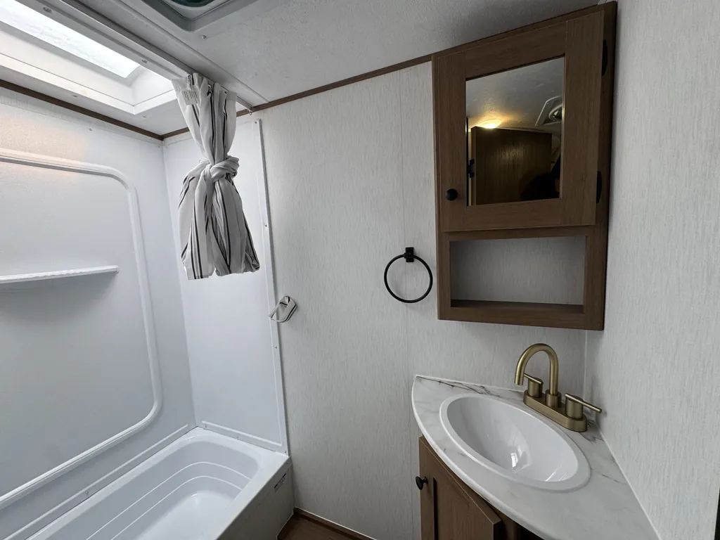 2027 Coachmen Apex Nano 186BH, Photos photo 17