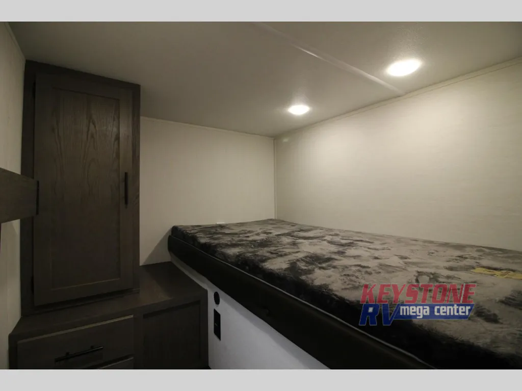 2026 Forest River Cherokee Alpha Wolf 29DCB, Photos photo 15