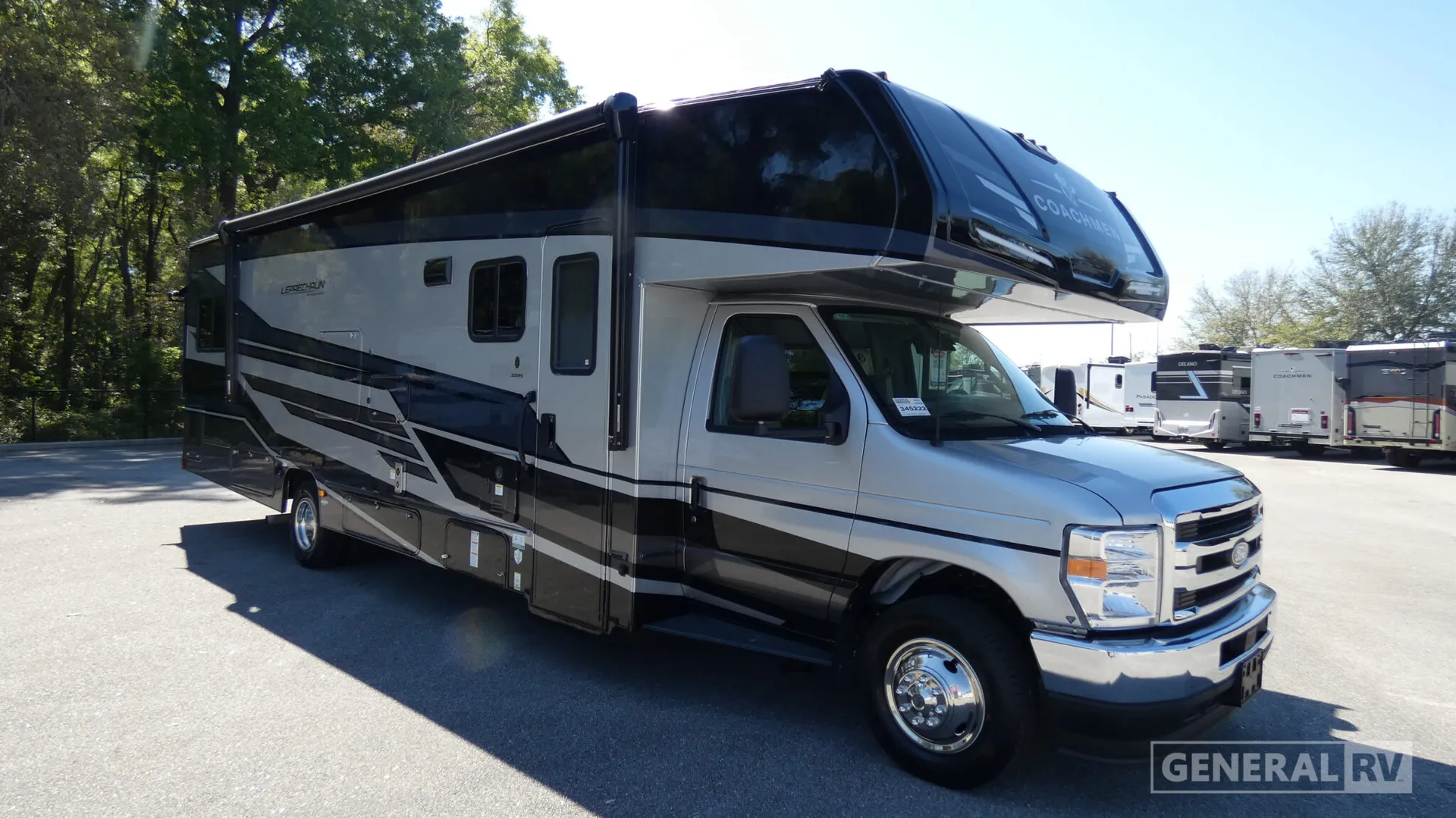 2026 Coachmen Leprechaun 300RS - Photo 2