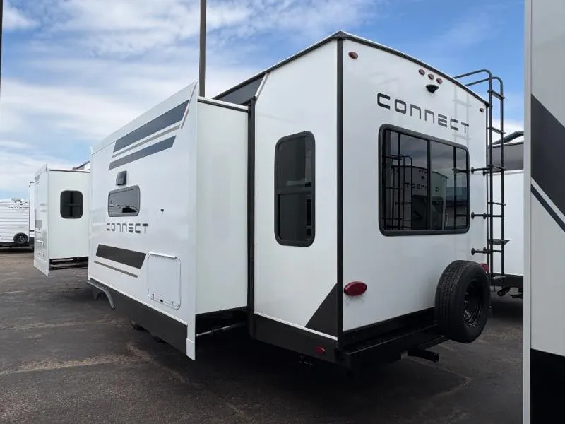 2027 KZ Connect 313MK - Photo 4
