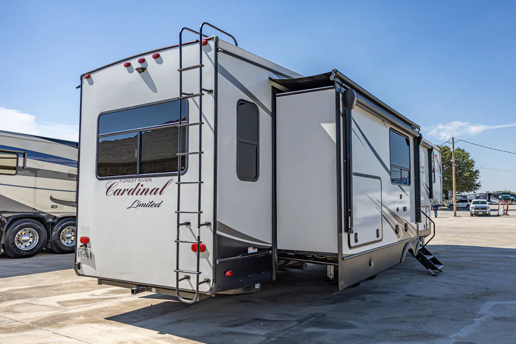 2021 Forest River Cardinal Limited 366DVLE - Photo 4