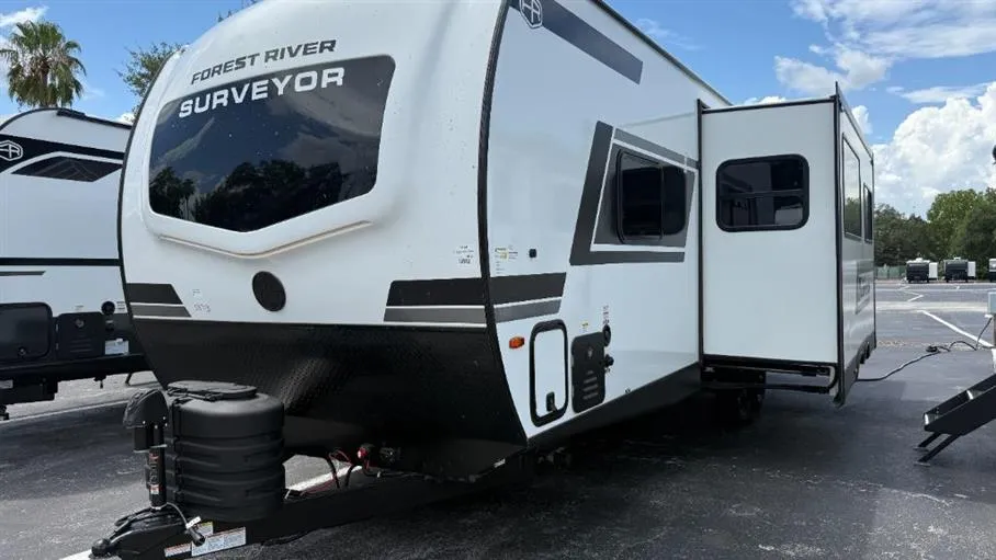 2027 Forest River Grand Surveyor 267RBSS - Photo 4