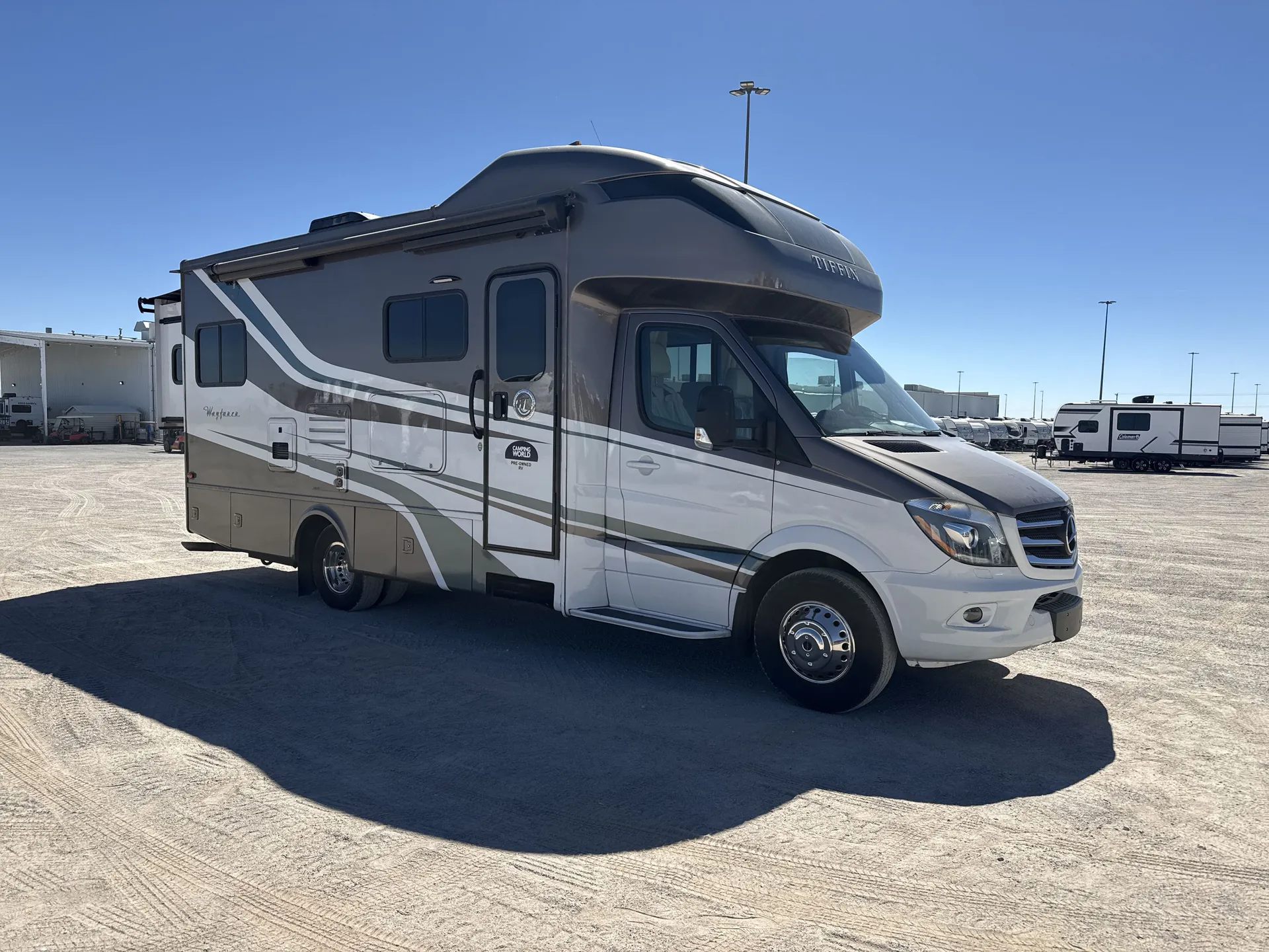 2019 Tiffin Wayfarer 25 QW dealer photo 1 from Camping World