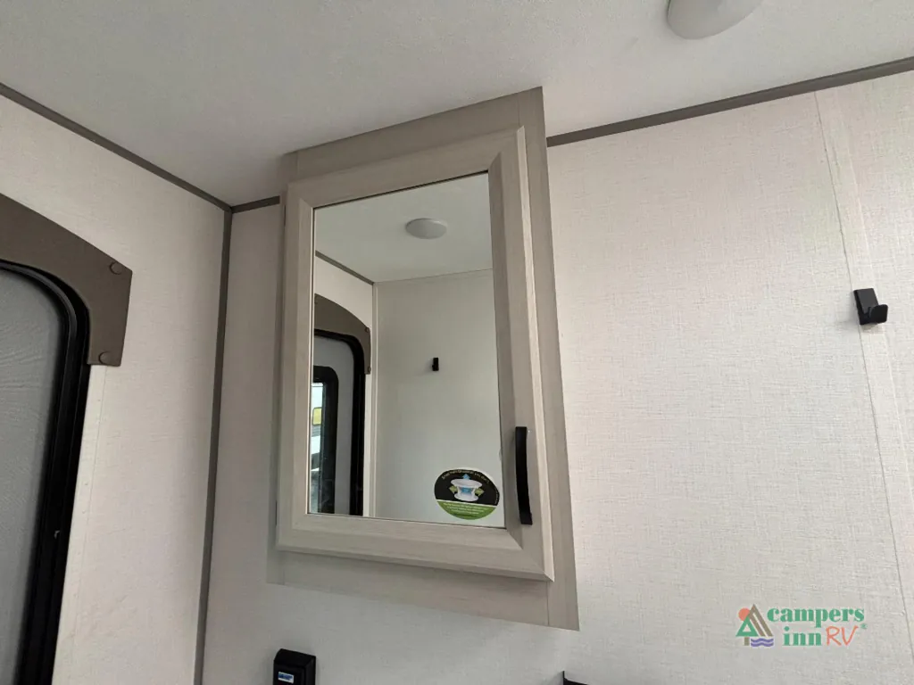 2027 Coachmen Catalina Legacy Edition 333DBDSCK, Photos photo 60