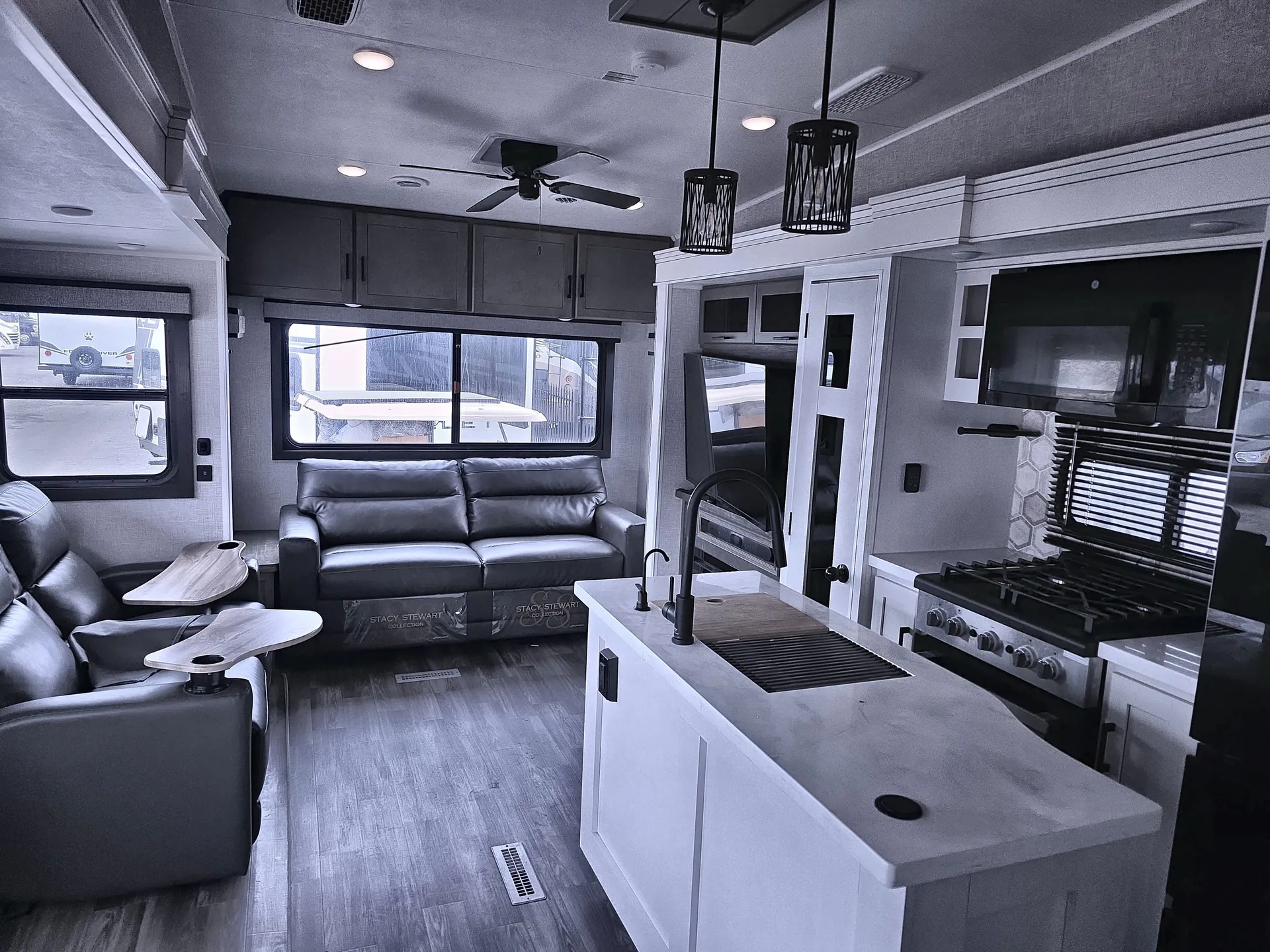 2024 Jayco Eagle 355MBQS — living area main