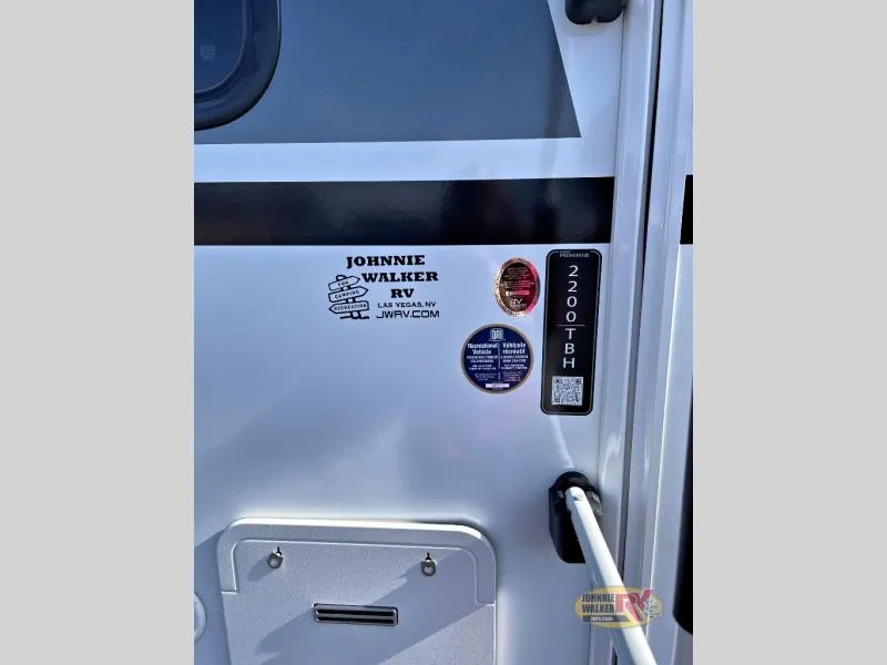 2026 Winnebago Micro Minnie 2200TBH - Photo 3