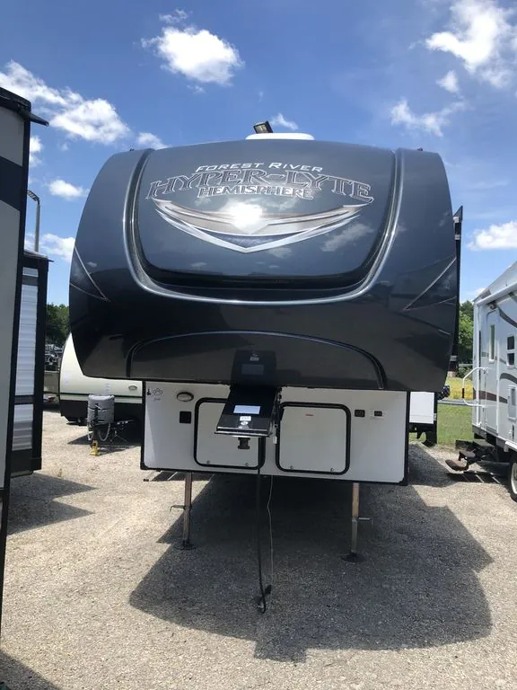 2019 Forest River Salem Hemisphere Hyper-Lyte 29RLSHL - Photo 3