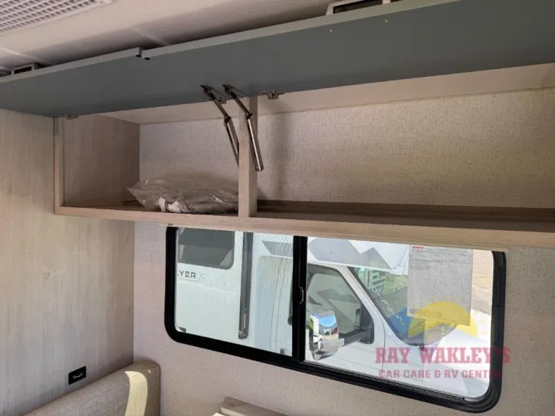 2027 Winnebago Sunflyer 22RS - Photo 3