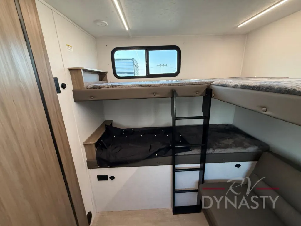 2026 Coachmen Freedom Express Select 30SE, Photos photo 42