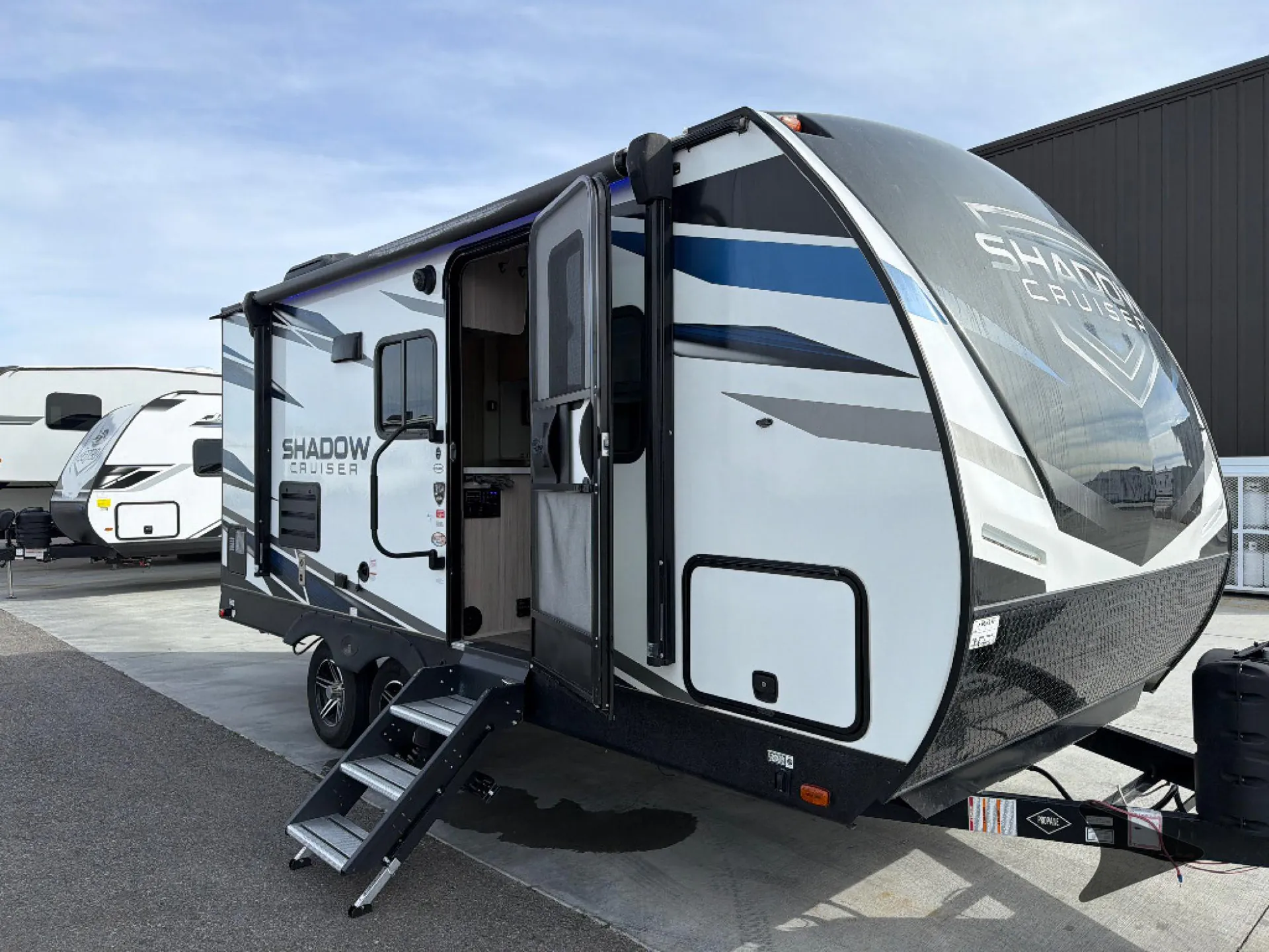 2022 Cruiser RV Shadow Cruiser SC193MBS - Photo 2