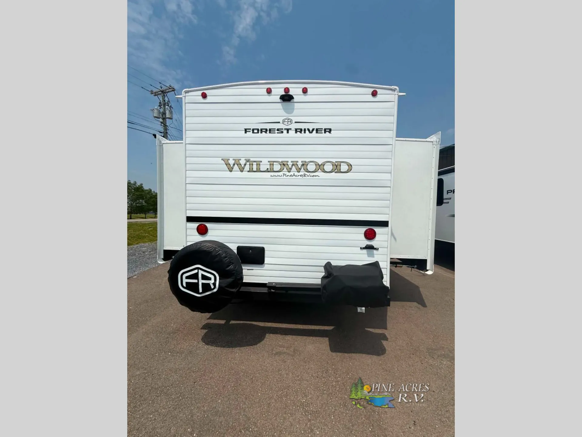 2027 Forest River Wildwood 31KQBTS — Photo 7