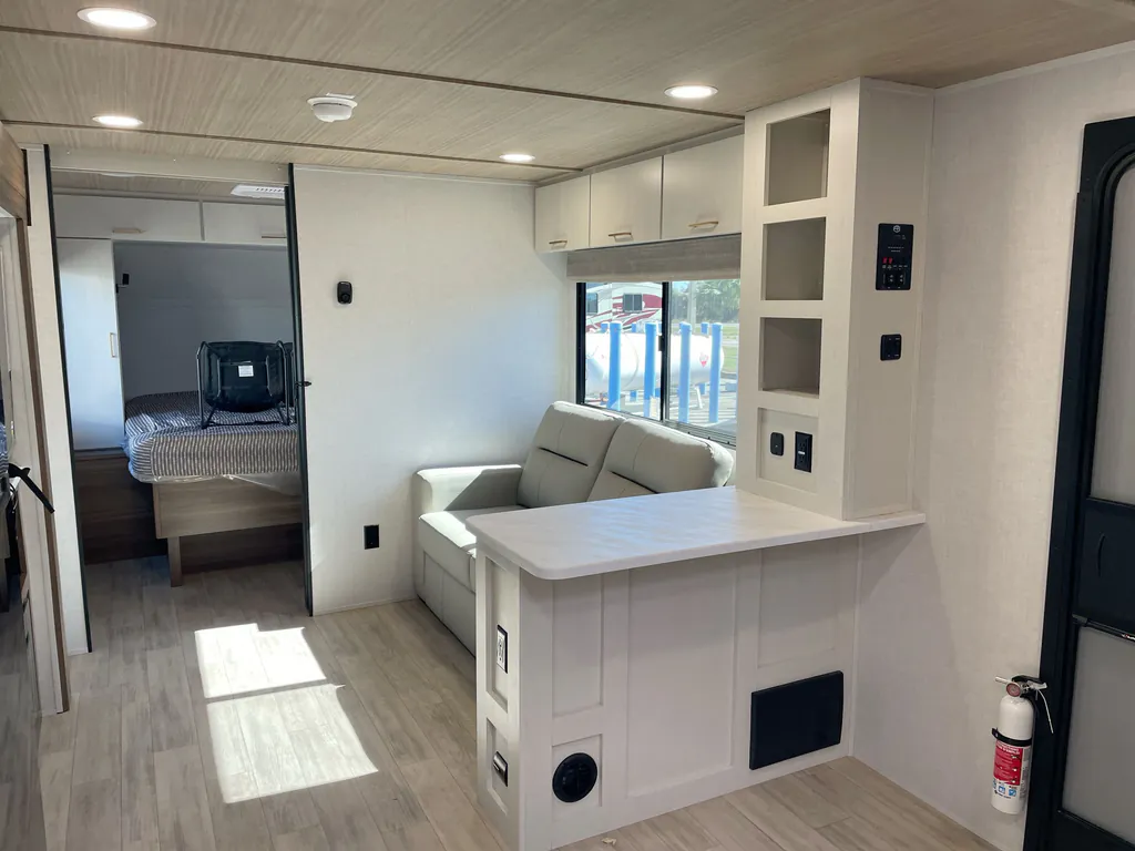 2026 Forest River Vibe Extreme Lite 2500CK, Photos photo 2