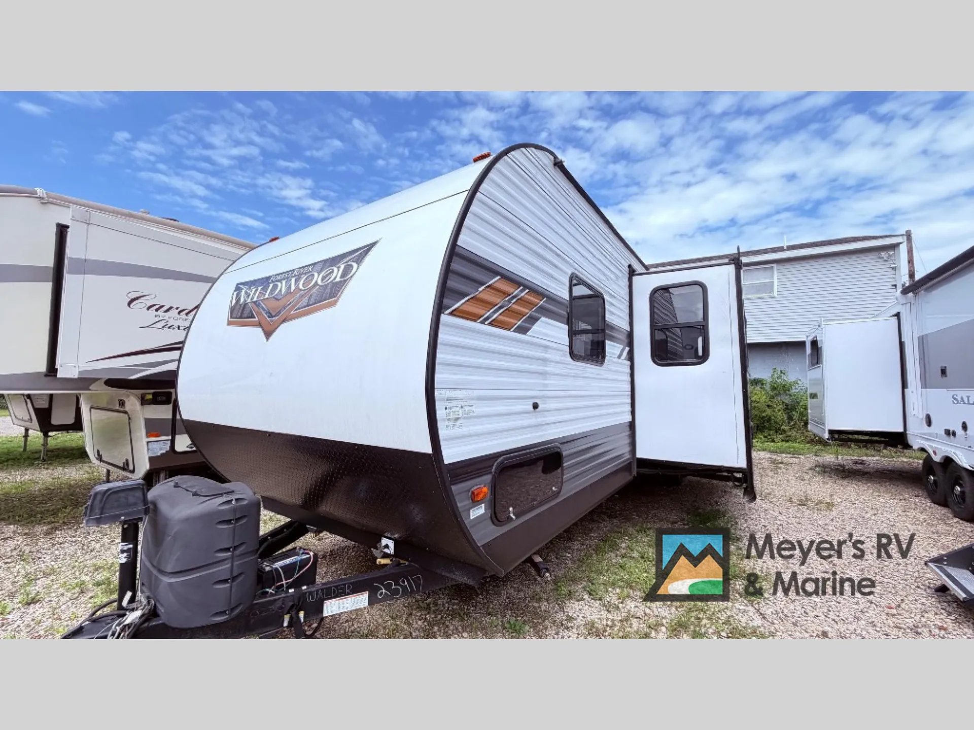 2022 Forest River Wildwood 31KQBTS dealer photo 1 from Meyer's RV