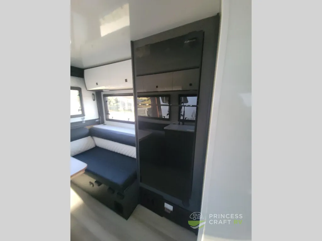 2027 Palomino Pause Reboot Edition 174, Photos photo 18