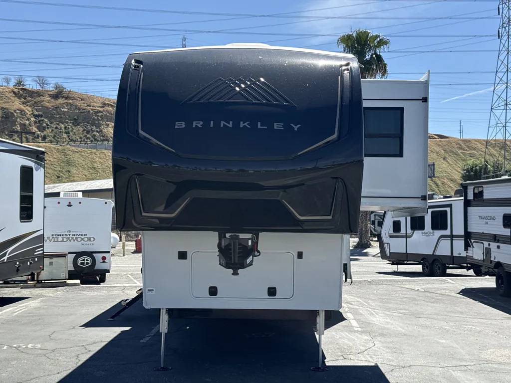 2026 Brinkley Model Z 3600, Photos photo 2
