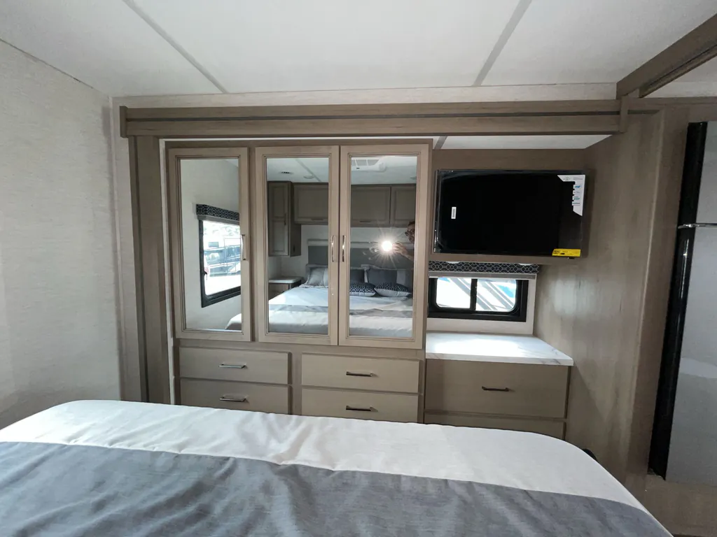 2026 Thor Motor Coach Freedom Traveler A29, Photos photo 27