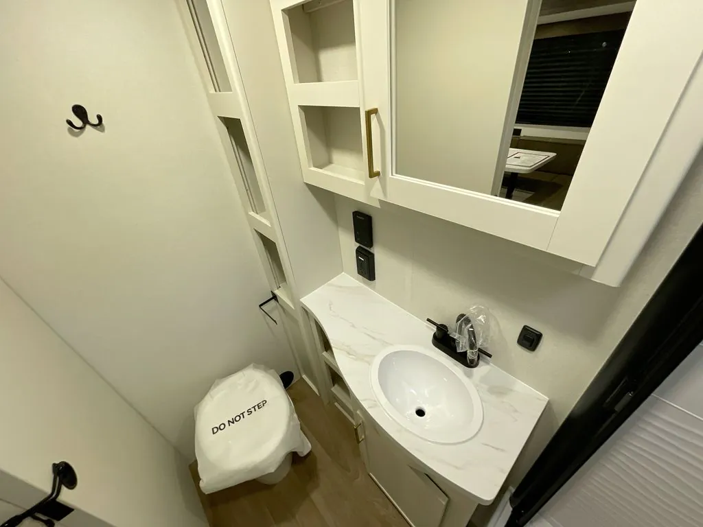 2027 Grand Design Transcend 335BHT, Photos photo 30